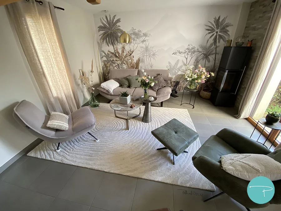 Métamorphose d'un salon gris aux accents kaki