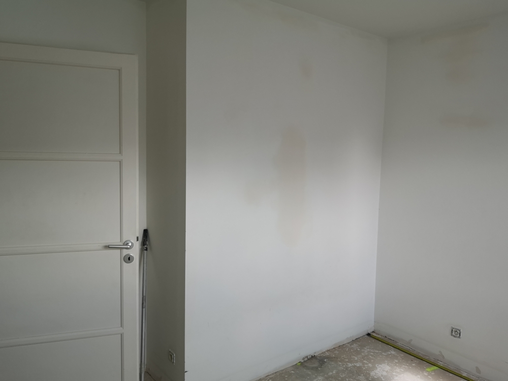 Photo avant travaux d'une chambre de petite fille