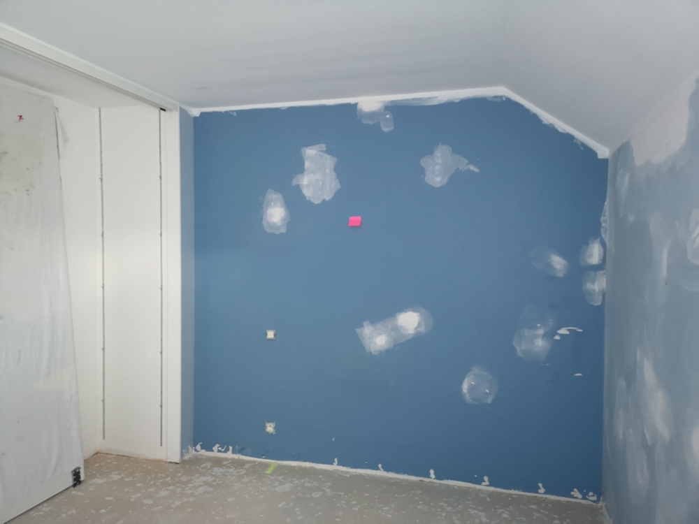 Photo avant travaux d'une chambre de garçon